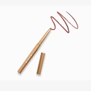 BISHA
Essential Lip Designer